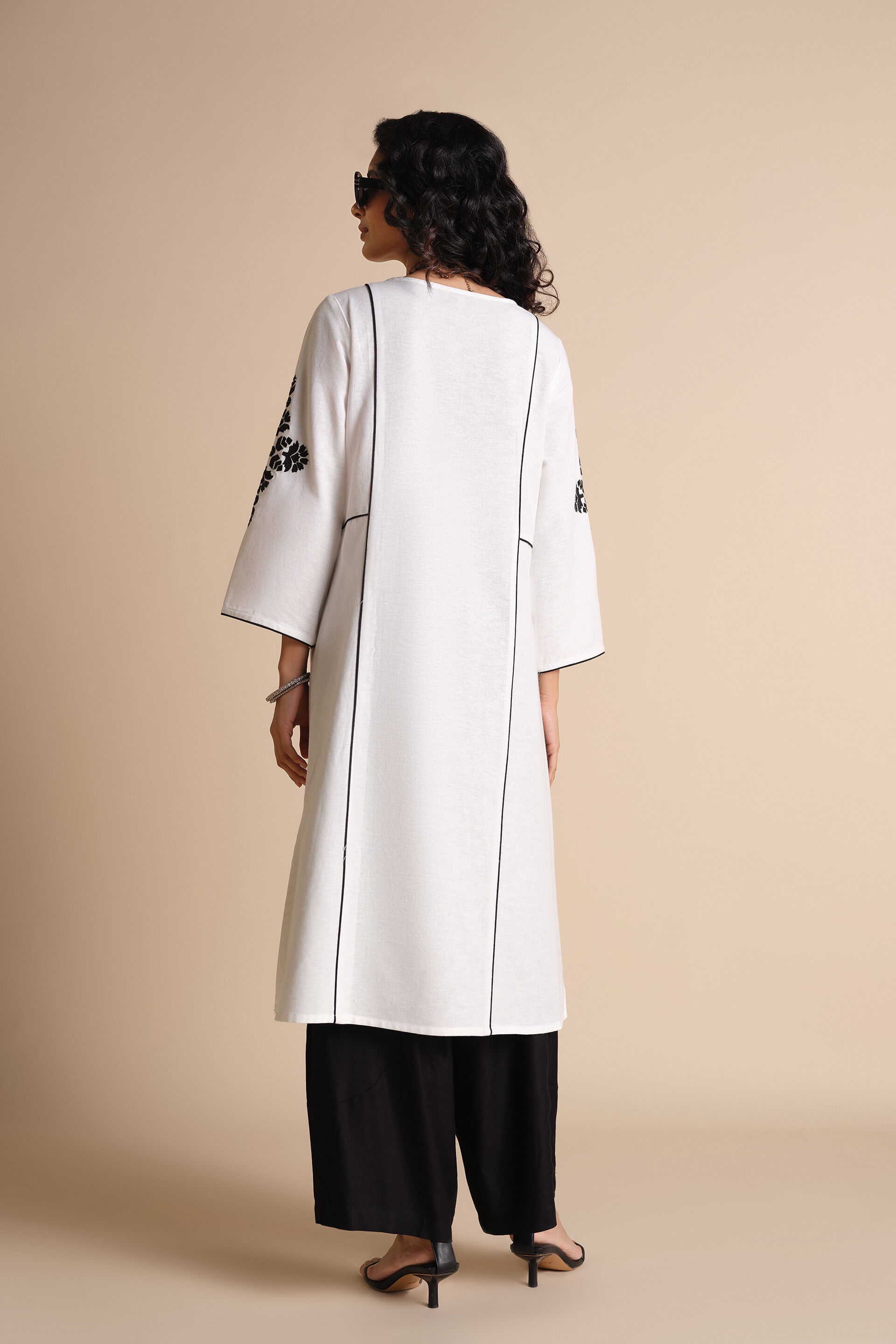 Nazm Sa Kurta, White, image 6